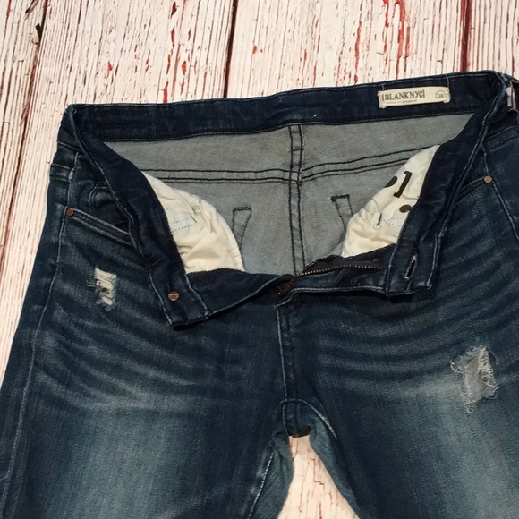 Blank NYC Skinny Classique Distressed Jeans, sz 28 - Picture 4 of 11